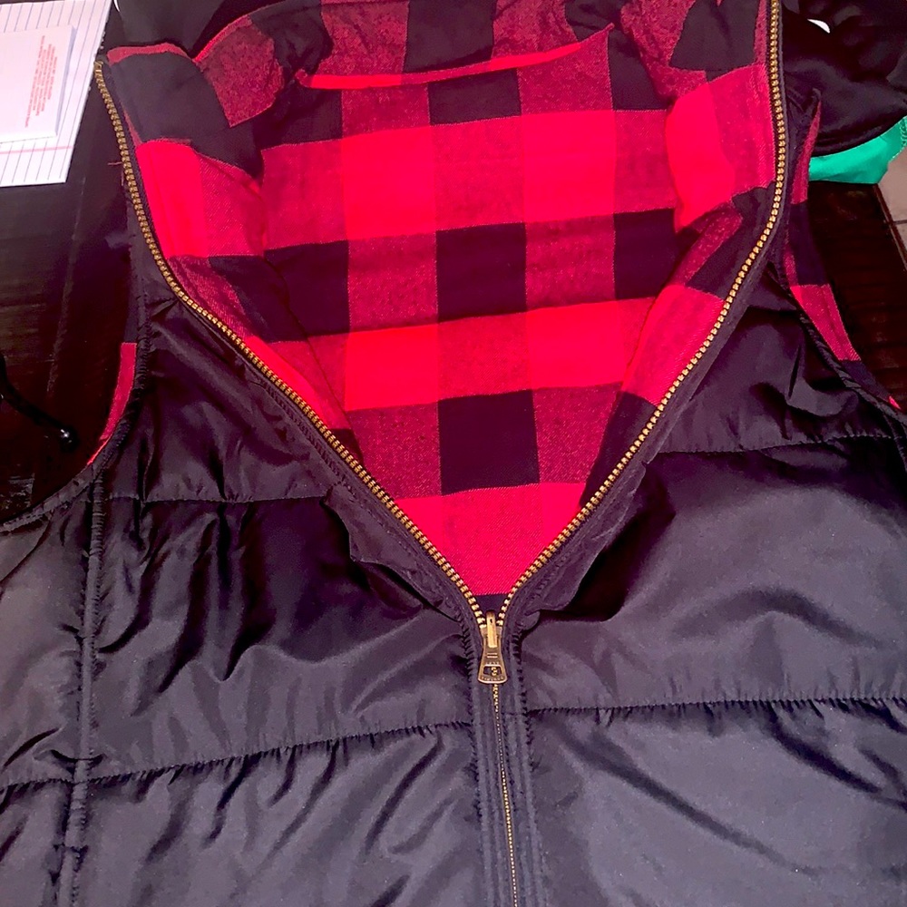 Reversible vest